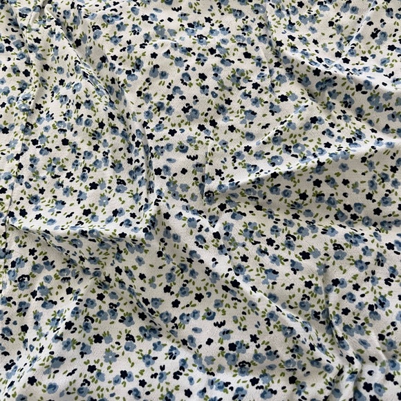 BRANDY MELVILLE FLORAL MIDI SKIRT - Picture 2 of 2